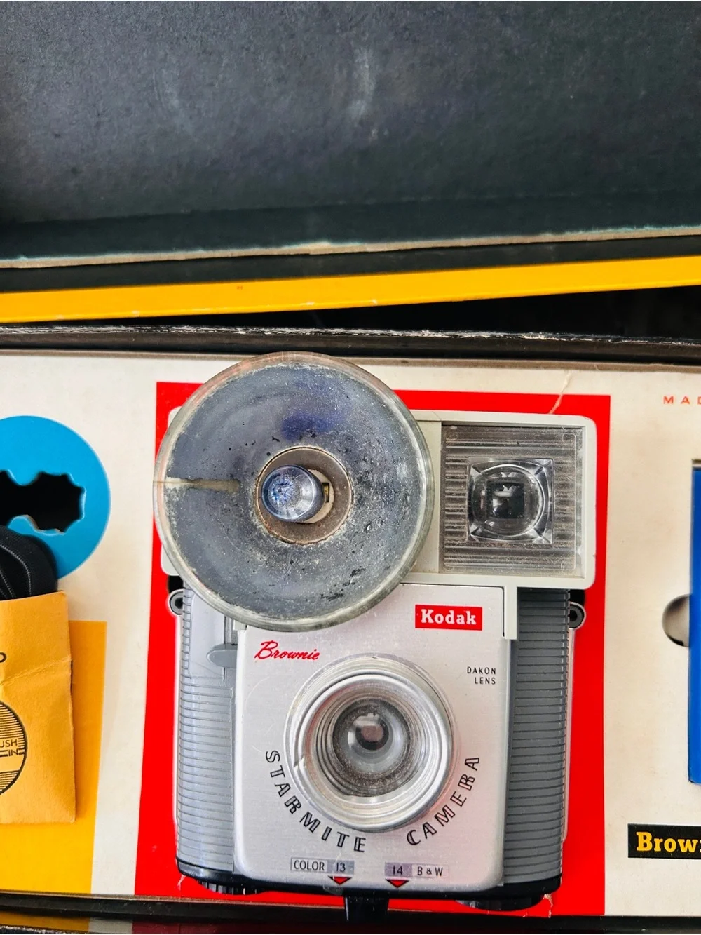 Starmite Outfit brownie vintage camera